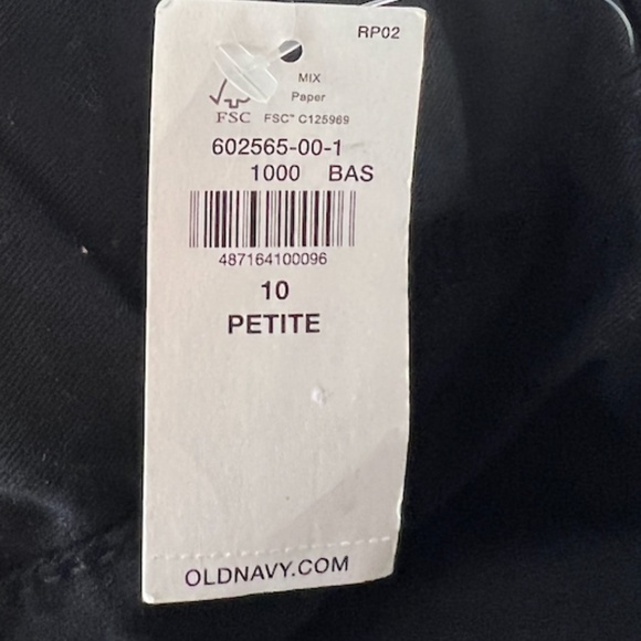 NWT Old Navy Mid-Rise Boot-Cut Khakis for Women (10p) - Picture 12 of 12